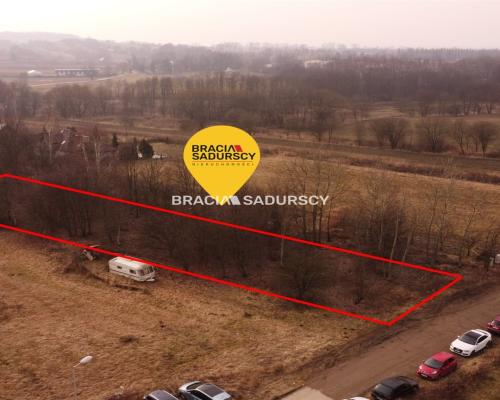 Działka budowlana 1105 m, obok SKA