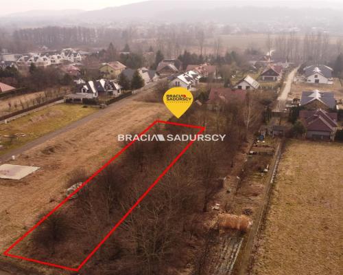 Działka budowlana 1105 m, obok SKA