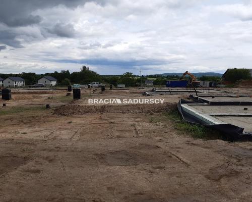pozwolenie na 12 domów, fundamenty, media, MNIKÓW