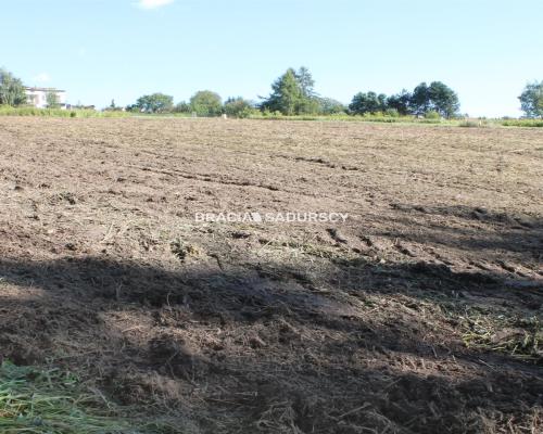 Atrakcyjna działka budowlana w Libertowie.