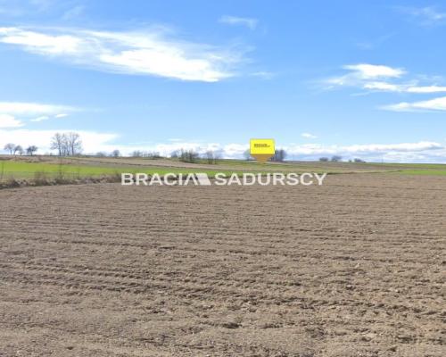 Działka rolna o pow. 3 ha - Prandocin-Iły   
 
Oferujemy na sprzedaż działkę rolną o pow. 3 ha położoną w Prandocinie-Iły k/Sło