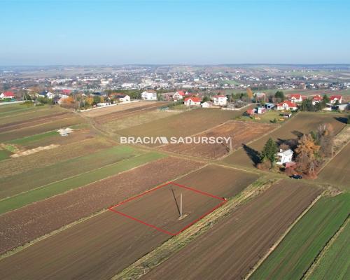 Działka budowlana 10 ar w Miechowie