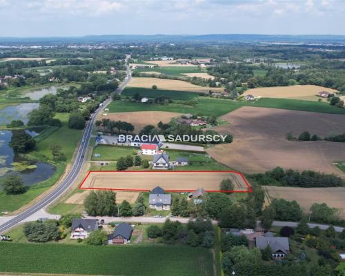 D  ziałka usługowa w Rudze k/Zatoru o pow. 41 ar&oacute;w   
 
Oferujemy  jedyną w okolicy  (!)  działkę usługową  o powierzchn