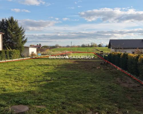 IGOŁOMSKA - działka budowlano-rolna o pow. 20 arów