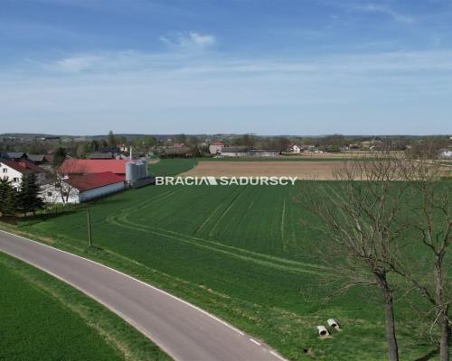 Działka budowlano-usługowa Wezerów, Słomniki