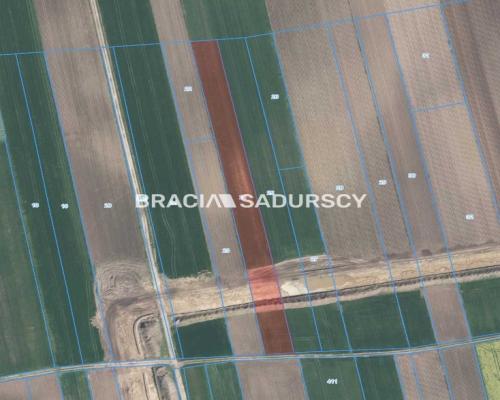 Działka rolna o pow. 41 ar. w Krakowie.  
Przedmiotem oferty jest nieruchomość gruntowa niezabudowana o nr ew.  24  położona w