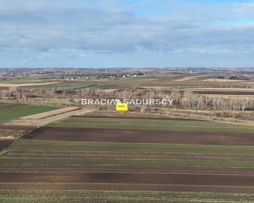 Działka rolna o pow. 41 ar. w Krakowie.  
Przedmiotem oferty jest nieruchomość gruntowa niezabudowana o nr ew.  40  położona w