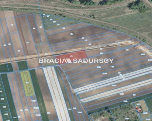 Działka rolna o pow. 41 ar. w Krakowie.  
Przedmiotem oferty jest nieruchomość gruntowa niezabudowana o nr ew.  46  położona w