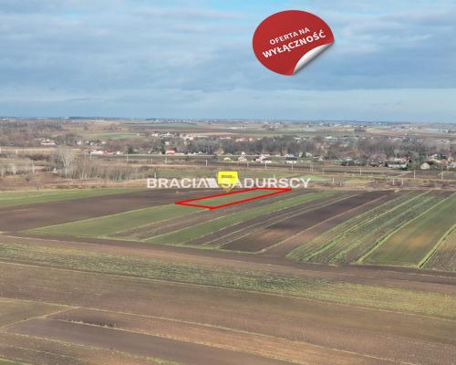 Działka budowlana o pow. 31 ar. w Krakowie.  
Przedmiotem oferty jest nieruchomość gruntowa niezabudowana o nr ew.  50  położon