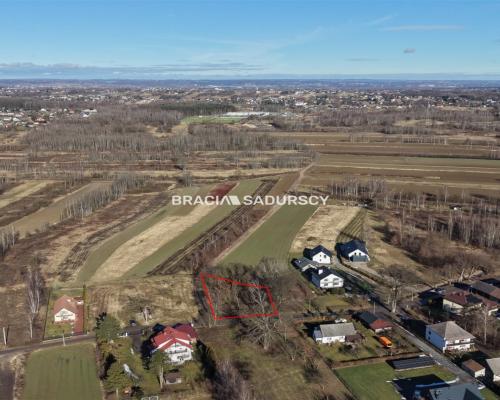 DZIAŁKA BUDOWLANA 9 ARÓW JEZIORZANY UZBROJONA