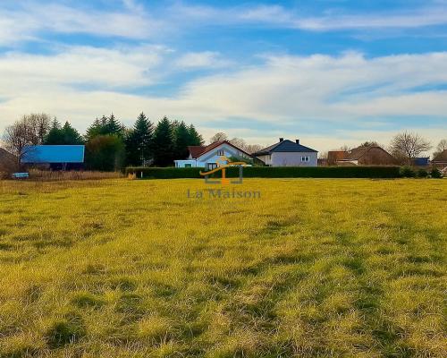 Rusicice, gm. Czernichów. 27 ar w zielonej okolicy