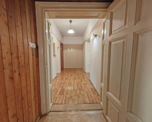 Lokal w zabytkowej kamienicy przy Parku Chopina