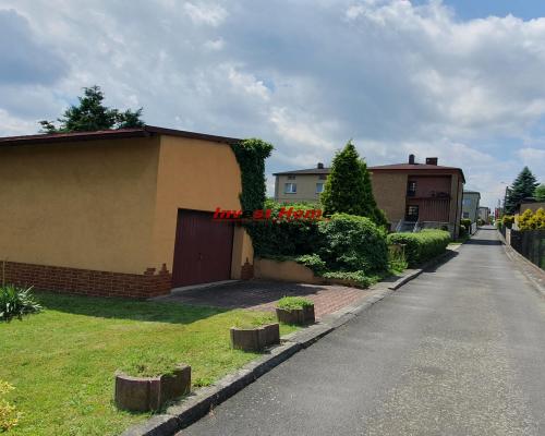 Dom w cichej dzielnicy Pszowa.