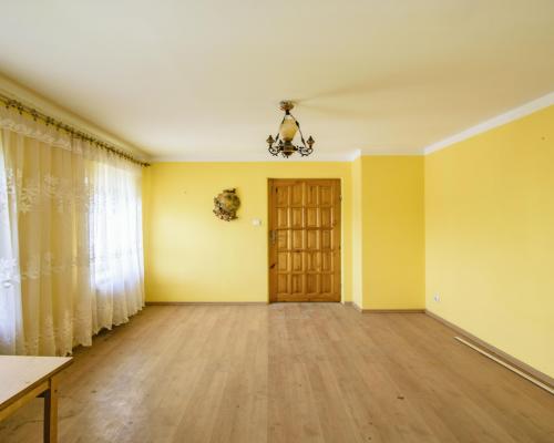 PÓŁ DOMU NA SPRZEDAŻ - 160M2 - DO REMOMTU - WITKÓW