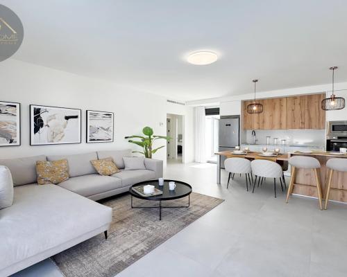 Nowa willa z basenem w Roldán