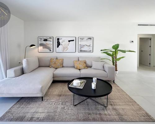 Nowa willa z basenem w Roldán