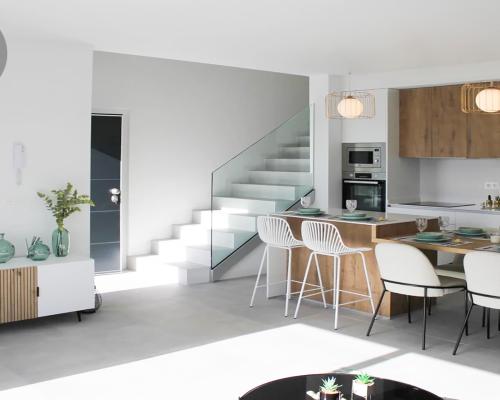 Willa bliźniacza z basenem