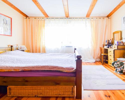 DOM WOLNOSTOJĄCY PRZY PARKU, BLISKO CENTRUM