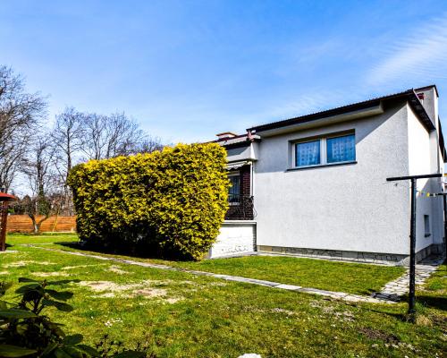 DOM WOLNOSTOJĄCY PRZY PARKU, BLISKO CENTRUM