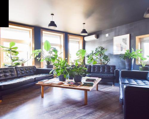 Budynek wolnostojący 184m2 z parkingkiem