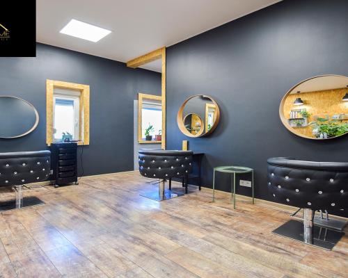 Budynek wolnostojący 184m2 z parkingkiem