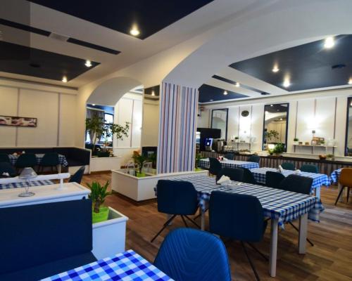 Restauracja w centrum miasta + sala balowa