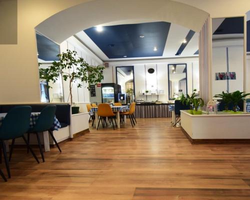 Restauracja w centrum miasta + sala balowa