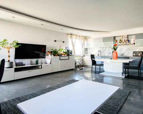 65,14m2/ 3 pokoje/ 2 piętro/ balkon/ winda