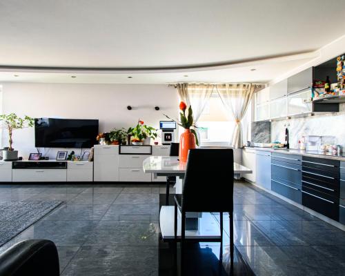 65,14m2/ 3 pokoje/ 2 piętro/ balkon/ winda