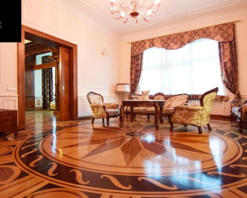 Odrestaurowany Pałac na sprzedaż