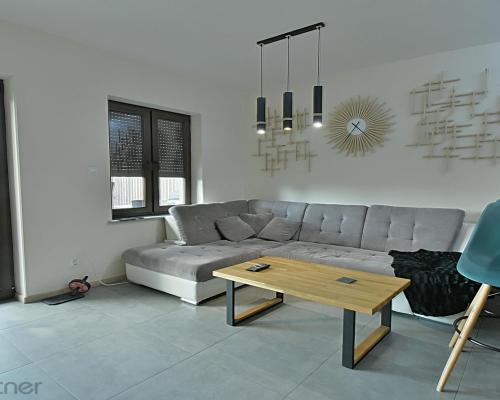 Nowoczesny dom z 2019 r. Chrząstawa Mała