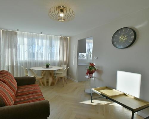 Piękna kawalerka po remoncieI okolica Wroclavii