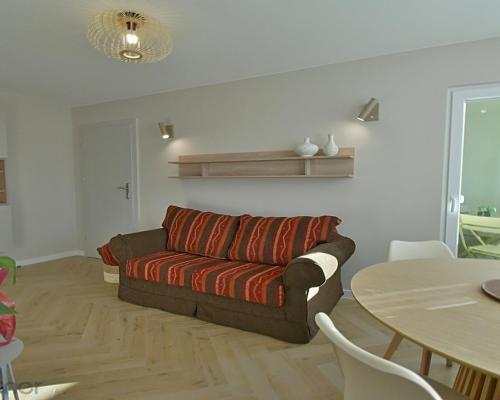 Piękna kawalerka po remoncieI okolica Wroclavii