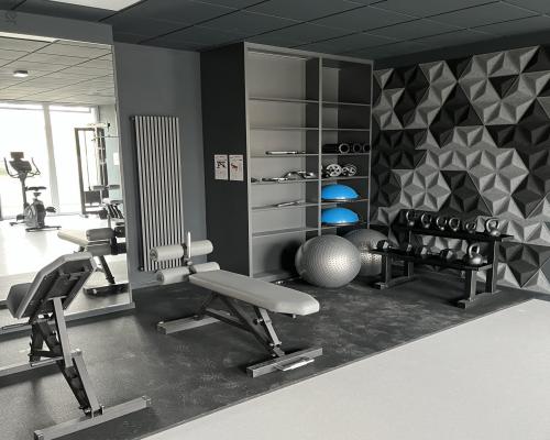 Kawalerka z balkonem I siłownia - Legnicka