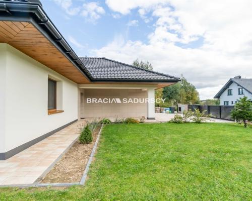 Nowoczesny parterowy dom wolnostojący Węgrzce