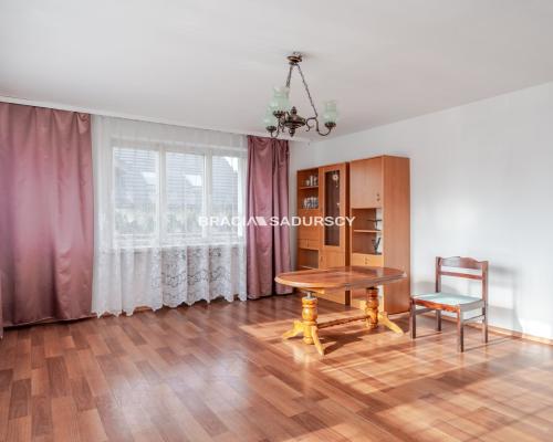 Rząska dom 250 m2 działka 6 arów ocieplony