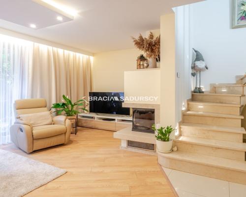 Dom z kominkiem i fotowoltaiką