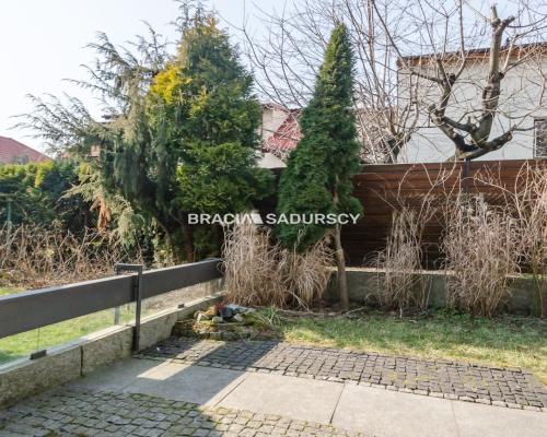 Komfortowy dom z ogrodem!