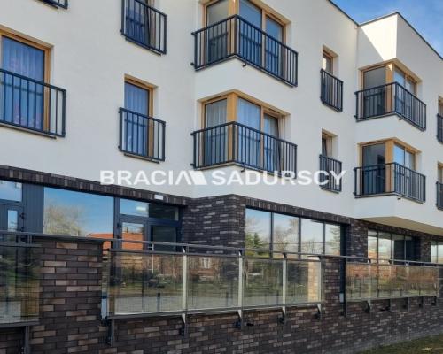 Lokal usługowy w Skawinie, Nowa Cena 7500 m2