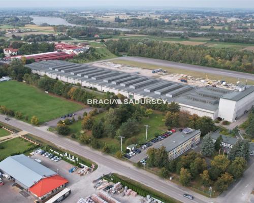 Nieruchomośc z przeznaczeniem pod fabrykę / centru