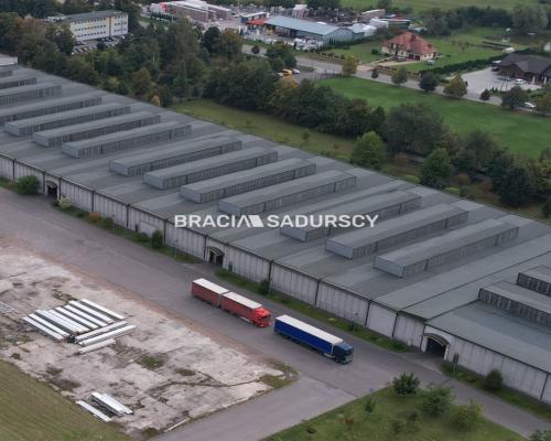 Nieruchomośc z przeznaczeniem pod fabrykę / centru