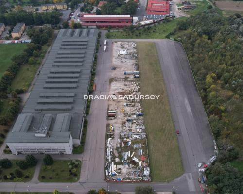Nieruchomośc z przeznaczeniem pod fabrykę / centru
