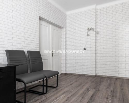 Kamienica ok. 300 m2 / 3 ar / Wadowice