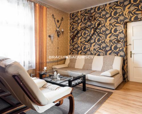 Kamienica ok. 300 m2 / 3 ar / Wadowice