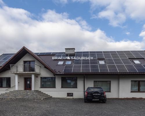 Budynek usługowy/biurowy/mieszklany/duża działka