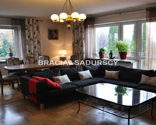 Zdjęcia należą do właściciela oferty.  
 
Zielonki koło Krakowa.  

 Do sprzedania  zakład  produkcyjny II kondygnacyjny o łącz