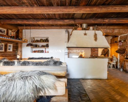 Lokal w centrum miasta z działającą restauracją