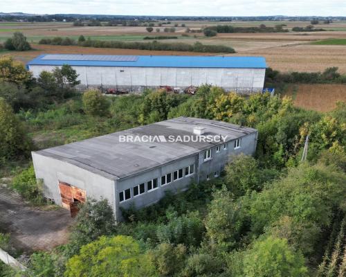 Siedliszowice pow. tarnowski - hala prod. 400 m2.