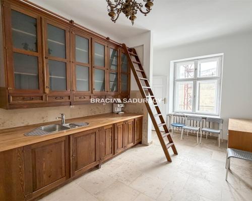 Powierzchnie biurowe, szkolne na Starym Mieście