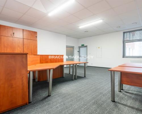 Powierzchnia biurowa z parkingiem - 250m2